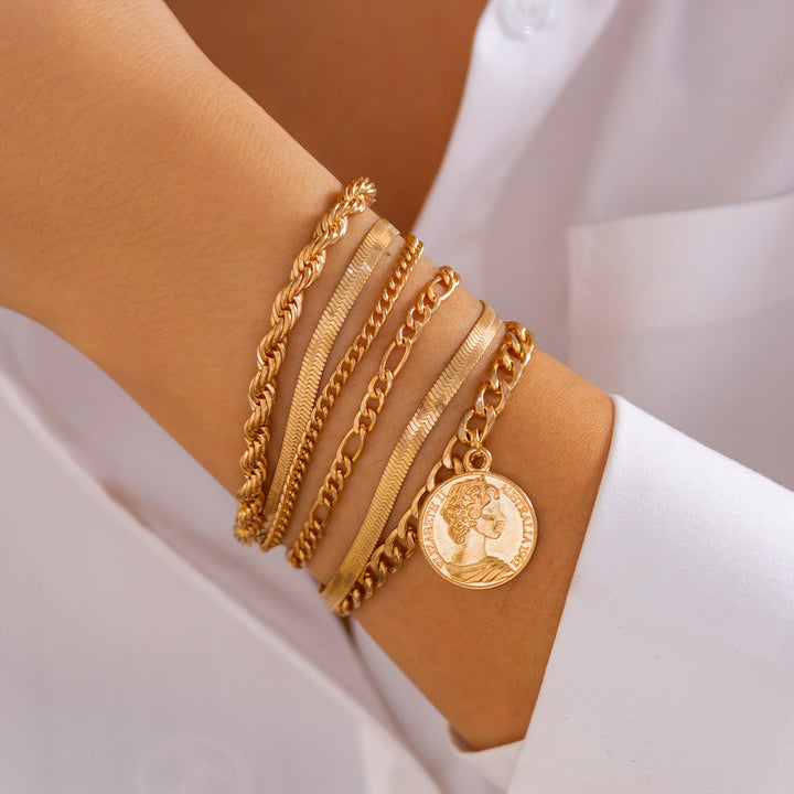 Round Pendant Irregular Metallic Flat Snake Chain Bracelet