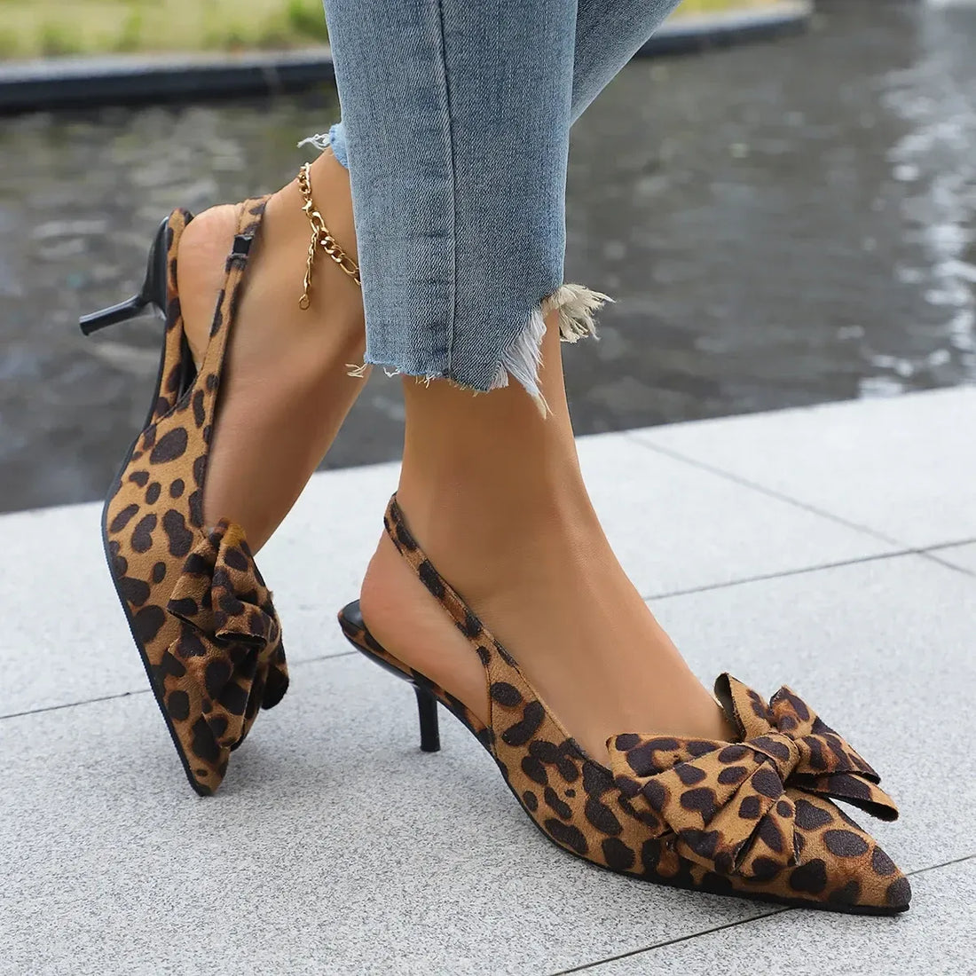 Bow Pointed Toe Kitten Heel Pumps Women's Shoes