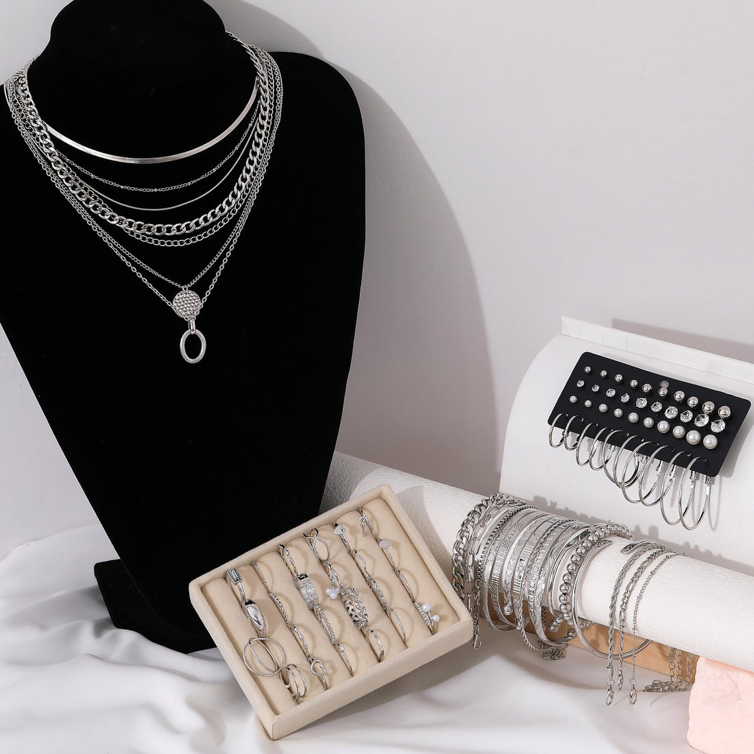 68 Piece Gold Jewelry Set With Necklaces Bracelets