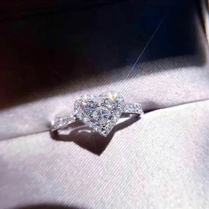 Women's Heart Cubic Zirconia Elegant Fashion Ring