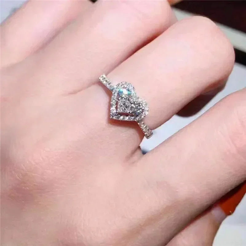 Women's Heart Cubic Zirconia Elegant Fashion Ring
