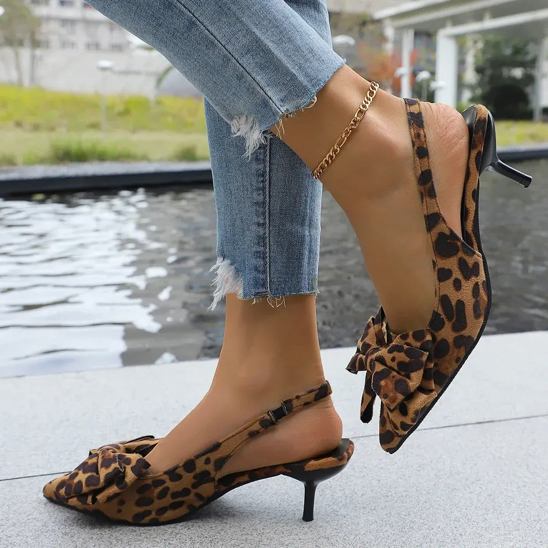 Bow Pointed Toe Kitten Heel Pumps Women's Shoes